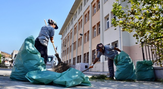 Söke Belediyesi’nden yüz yüze eğitim öncesi okullarda temizlik