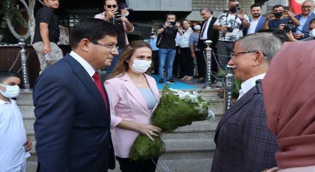 Nazilli Belediye Başkanı Özcan, Davutoğlu’nu ağırladı