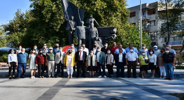 Söke’de CHP’nin 98. yılı kutlandı