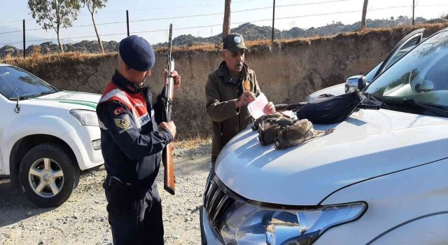 Aydın’da yasaklanmış yöntemlerle avlanan avcılar ekiplere takıldı