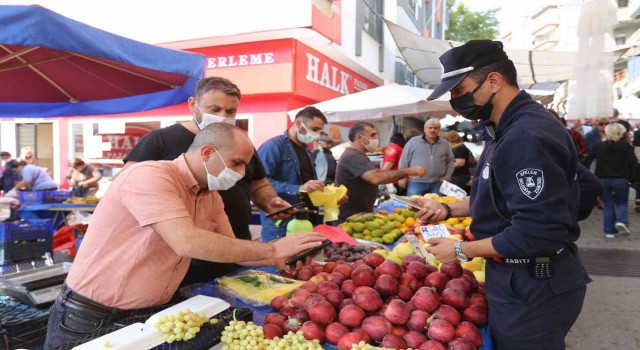 Efeler Zabıtası tedbiri elden bırakmıyor