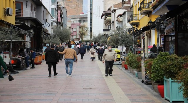 Aydın nüfusunun 473 binini orta yaşlılar oluşturuyor