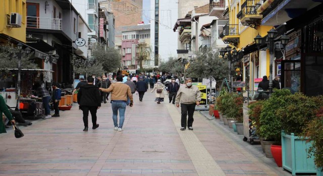 Aydın’da evlenme yaşı yükseliyor