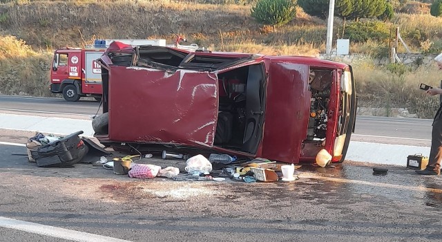 Ticari araç ile çarpışan otomobil yan yattı: 5 yaralı