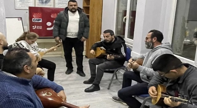 Söke’de ücretsiz bağlama kursuna yoğun ilgi