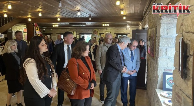 KUŞADASI’NDA GELENEKSEL TÜRK SANATLARI SERGİSİ SANATSEVERLERLE BULUŞTU