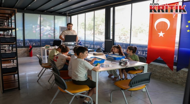 Efeler’de Dijital Gençlik Merkezi’nde Robotik Kodlama Eğitimlerine Yoğun İlgi