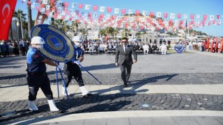 Kuşadası’nda Zafer Bayramı’nın 99. yılı kutlandı