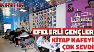 Efelerli gençler kitap kafeyi çok sevdi