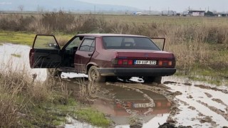 Otomobil hırsızları polisten kaçamadı