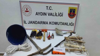 Sit alanında kaçak kazıya jandarma baskını