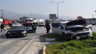 Aydın’da zincirleme trafik kazası: 4 yaralı