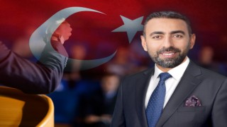 Eşin Kent Meydanı’nda adaylığını açıklıyor!