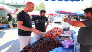 BAŞKAN ARIKAN’DAN YENİKENT PAZARI ZİYARETİ