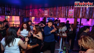 ADÜ’lü gençler Crow Pub & Hall’da eğlenceye doydu