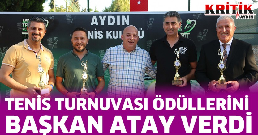 Tenis Turnuvası ödüllerini Başkan Atay verdi